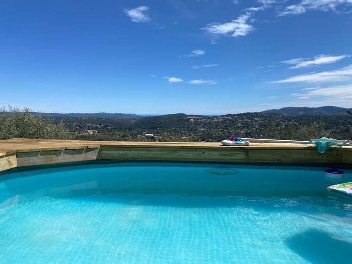 Location de vacances pour 21 personnes, avec terrasse ainsi que jardin et piscine à Spéracèdes - 4
