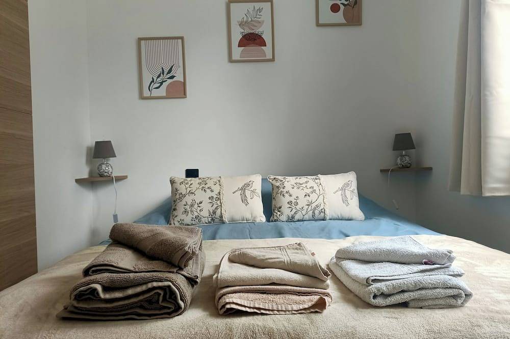 Entire apartment, Cosy T1 Near Nantes Airport in Saint-Aignan-Grandlieu, Nantes region