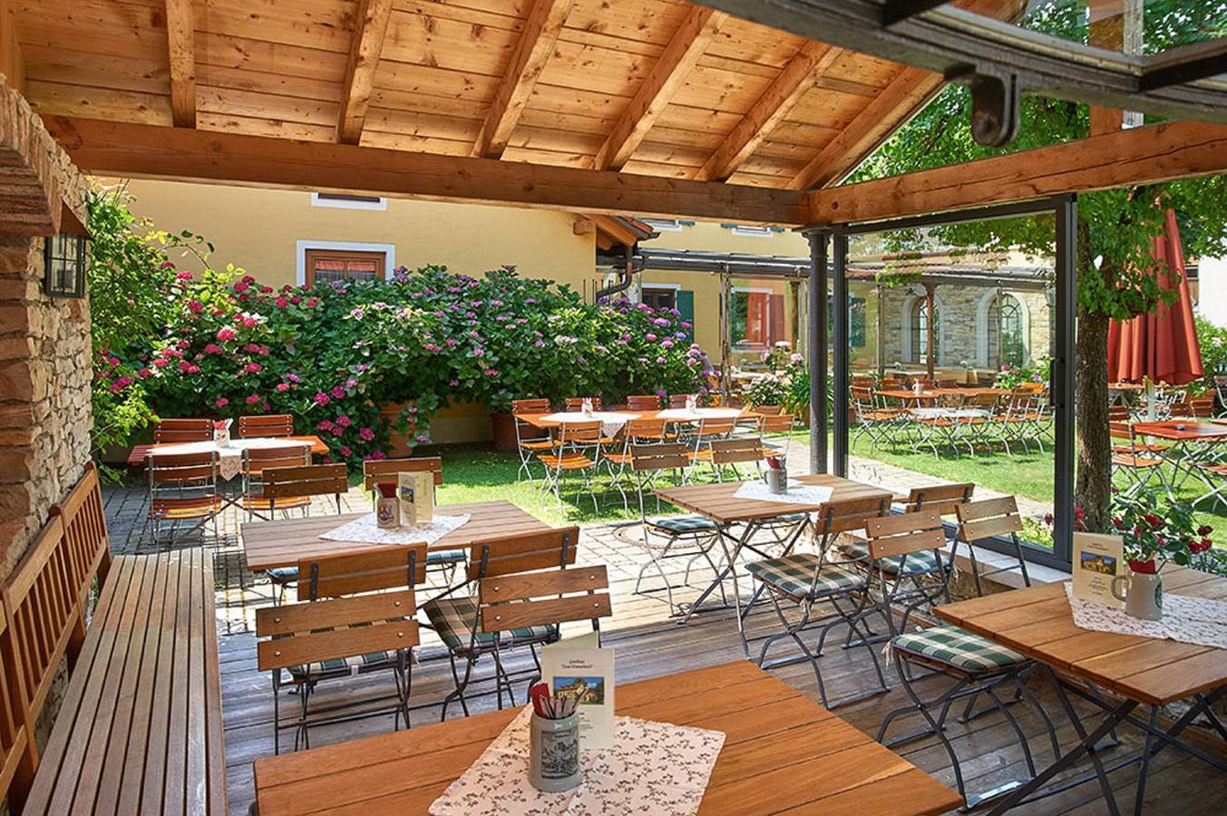 Ganze Ferienwohnung, Gasthaus "Zum Himmelreich" - Ferienwohnung im Jurahaus in Riedenburg, Ostbayern