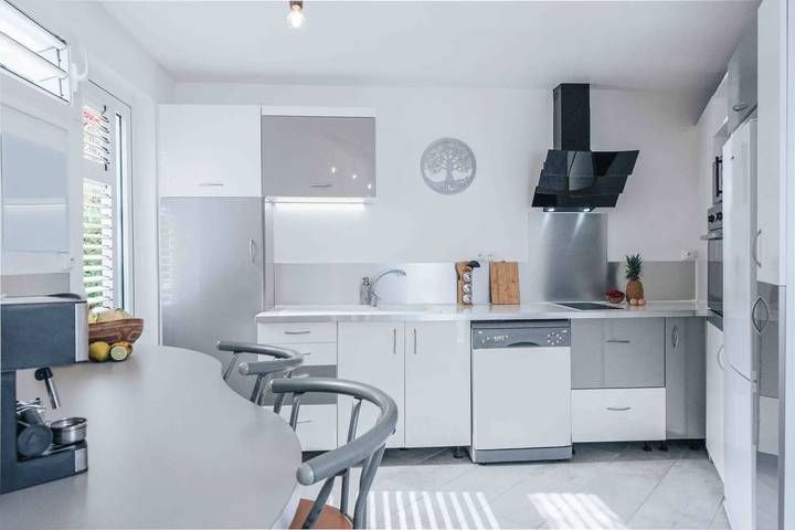 Ganze Wohnung, Wohnung Saint-Claude 58 m² mit Meerblick in Saint-Claude, Guadeloupe
