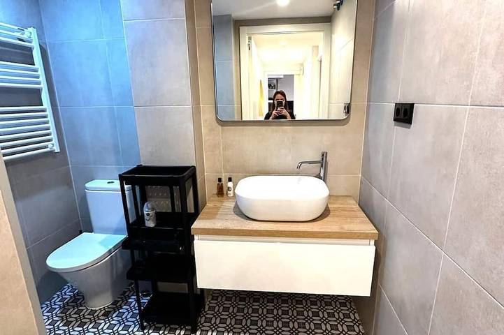 Ganze Wohnung, Modern Apartment with Rooftop - El Gòtic in Vic, Barcelona Provinz