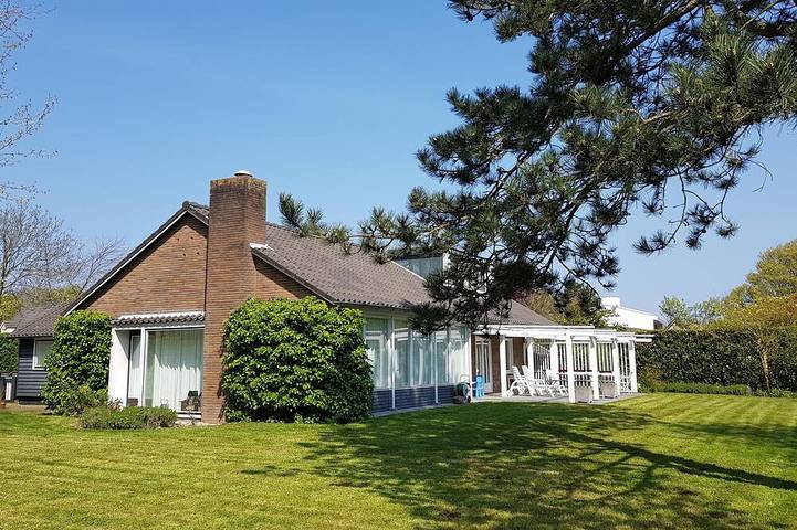Ferienhaus für 9 Personen, mit Garten und Terrasse