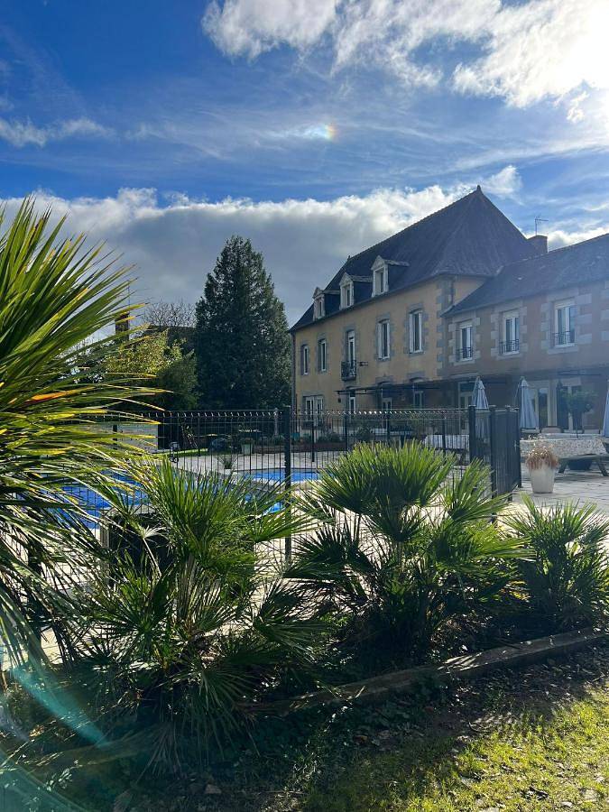 Location de vacances pour 3 personnes, avec sauna et jacuzzi ainsi que jardin et piscine à Antrain - 4