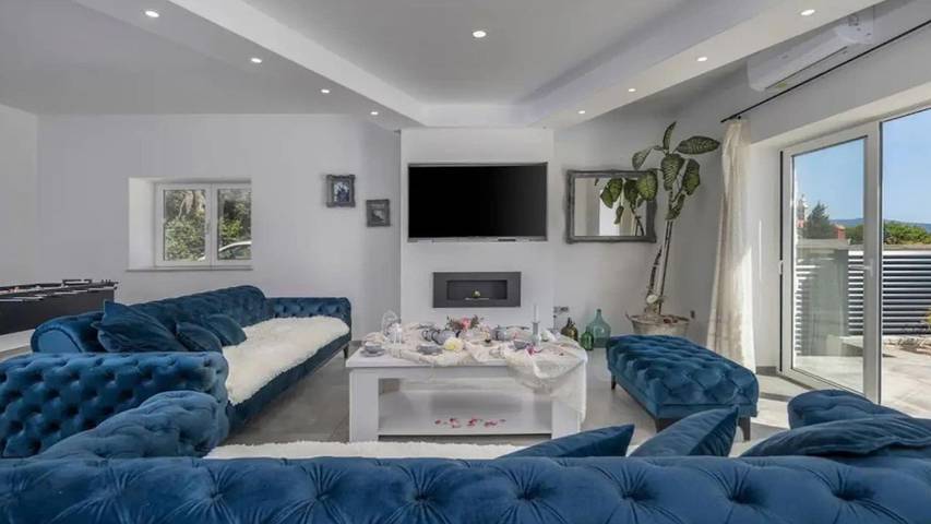 Villa für 10 Personen, mit Terrasse - 1