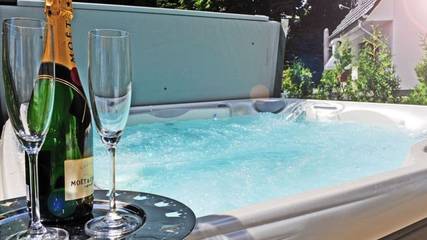 Ferienhaus für 5 Personen, mit Whirlpool und Pool sowie Garten und Sauna, kinderfreundlich in Göhren-Lebbin