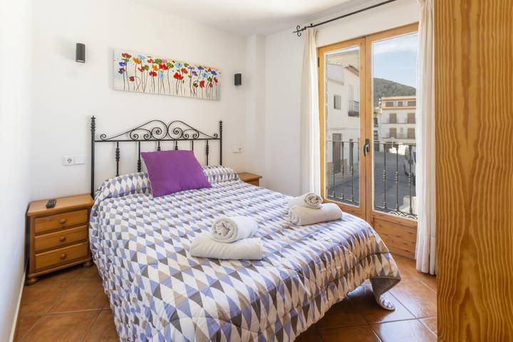 Apartamento vacacional entero, Carrebaix Iii - Apartamento con impresionantes vistas y Wifi gratis. in Orba, Costa Blanca