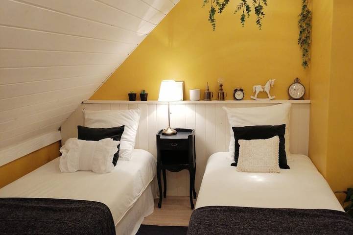 Location de vacances pour 5 personnes, avec jardin à Gommenec'h - 3