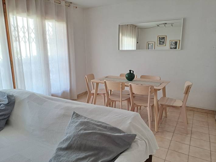 Gîte pour 6 personnes, avec bassin pour enfant et terrasse, adapté aux familles dans San Juan De Palamos - 4