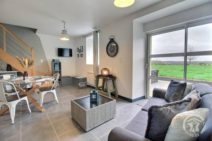 Gîte pour 2 personnes, avec jacuzzi et terrasse ainsi que sauna et jardin