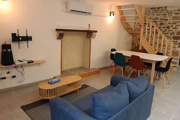Gîte pour 6 personnes, avec terrasse à Genêts