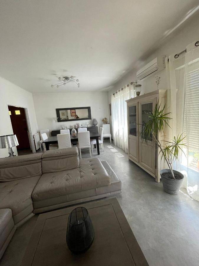 Villa pour 6 personnes, avec piscine et jardin, animaux acceptés à Orange - 2