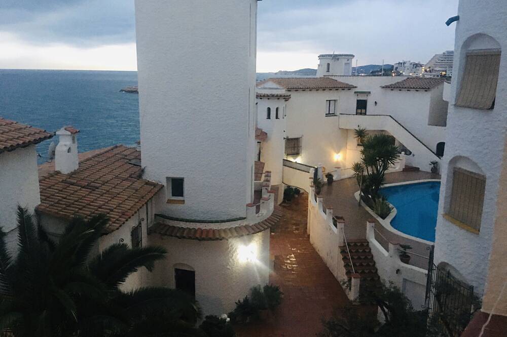 Apartamento entero, Apart Vista Al Mar Climatizado Wifi Piscina Parking in Sitges, Garraf