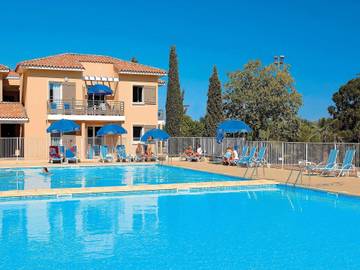 Gîte pour 2 personnes, avec piscine à La Londe-les-Maures