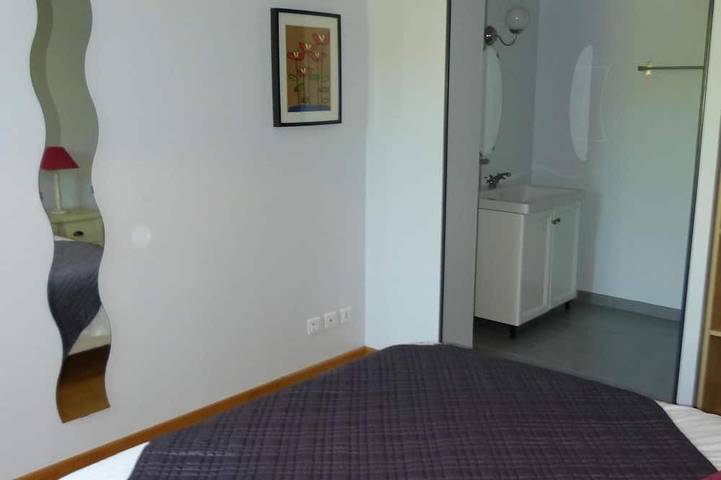 Gîte pour 6 personnes, avec terrasse ainsi que jardin et piscine à La Roque-Gageac - 3