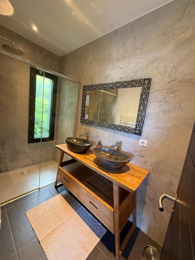 Chambre d’hôte pour 2 personnes, avec terrasse ainsi que piscine et jardin à Lecci - 4