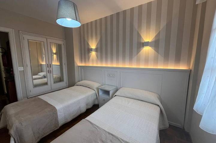 Location de vacances pour 6 personnes, avec Balcon ainsi que Terrasse et Jardin dans Tazones - 3