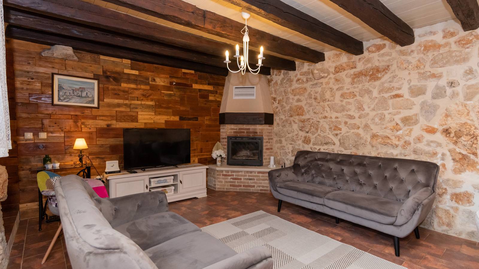 Villa Toni - Makarska by Villas Guide in Imotski, Makarska Riviera