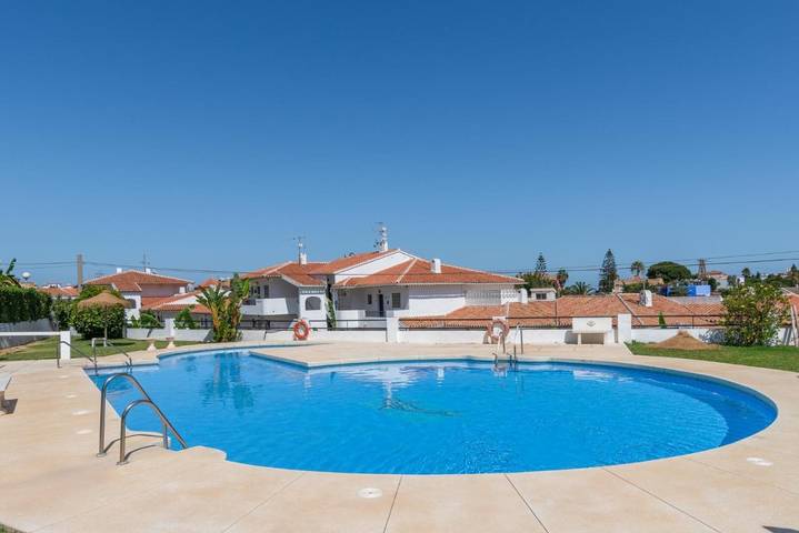 Apartamento de férias para 5 pessoas, com Terraço e Jardim e ainda Piscina and Vista em El Faro