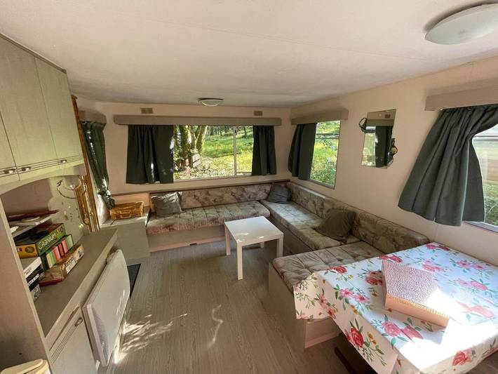 Gîte pour 4 personnes, avec vue ainsi que terrasse et piscine à Tourtoirac - 2
