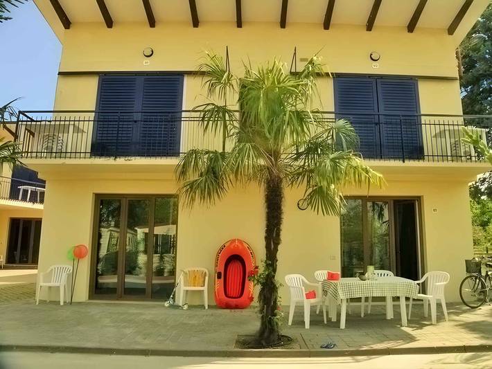 Location de vacances pour 6 personnes, avec Jardin à Peschiera del Garda