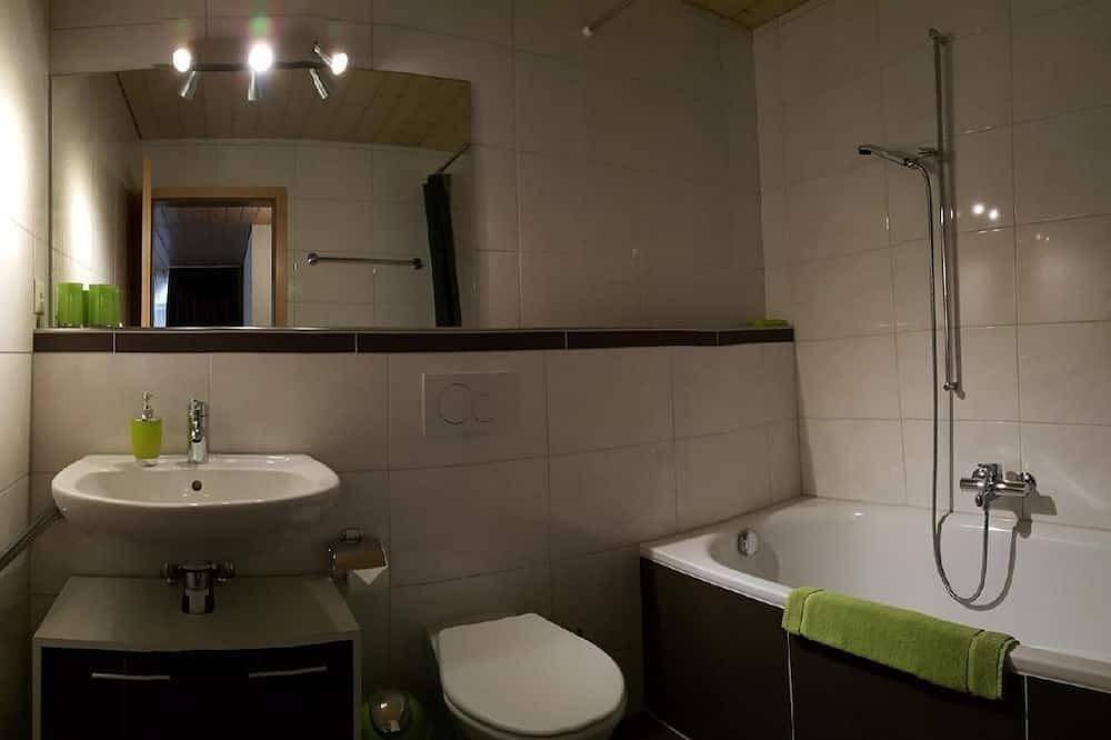 Ganze Wohnung, Wohnung mit 3 Schlafzimmern “Wylerdümen” in Innertkirchen, Grindelwald und Umgebung