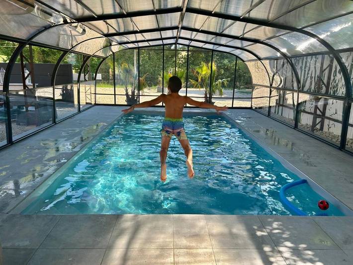 Maison d’hôte pour 6 personnes, avec Terrasse et Jacuzzi ainsi que Jardin et Piscine dans l' Aube
