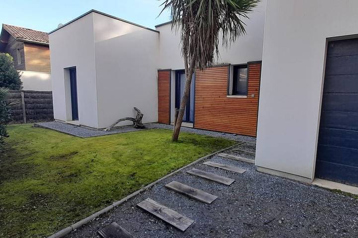 Location de vacances pour 7 personnes, avec jardin dans Office De Tourisme De Mimizan