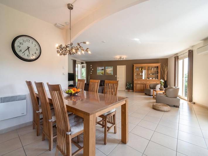 Location de vacances pour 6 personnes, avec jardin ainsi que terrasse et piscine à Pouzols-Minervois - 3