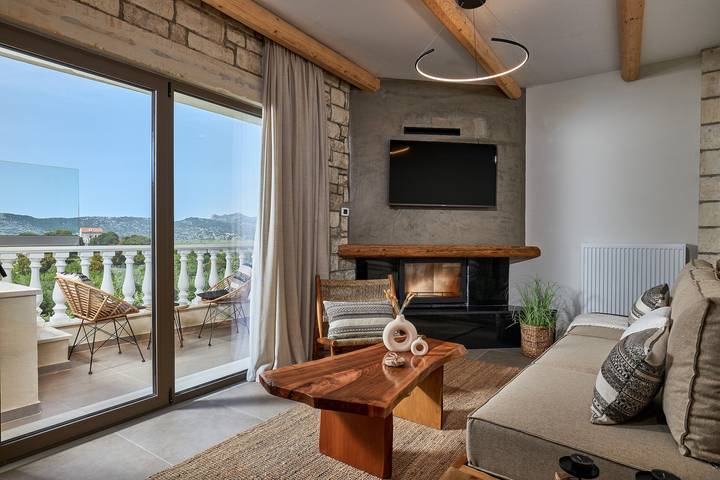 Entire apartment, Apartment 'Villa 2' with Mountain View, Balcony and Wi-Fi in Lasithi Plateau, Lasithi