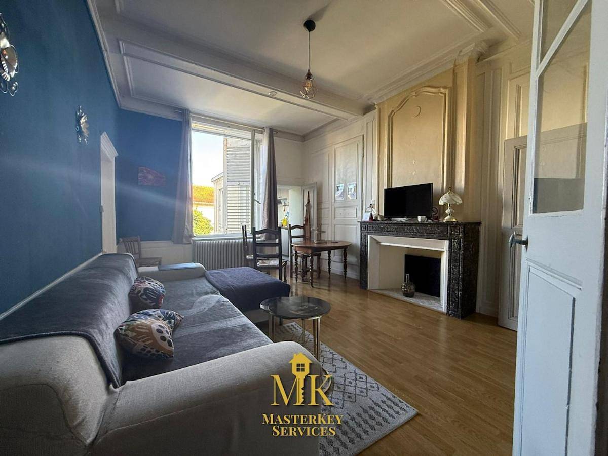 Appartement entier, Le Voltaire Grand Salon Ligny-en-barrois in Ligny-en-Barrois, Région de Bar-le-Duc