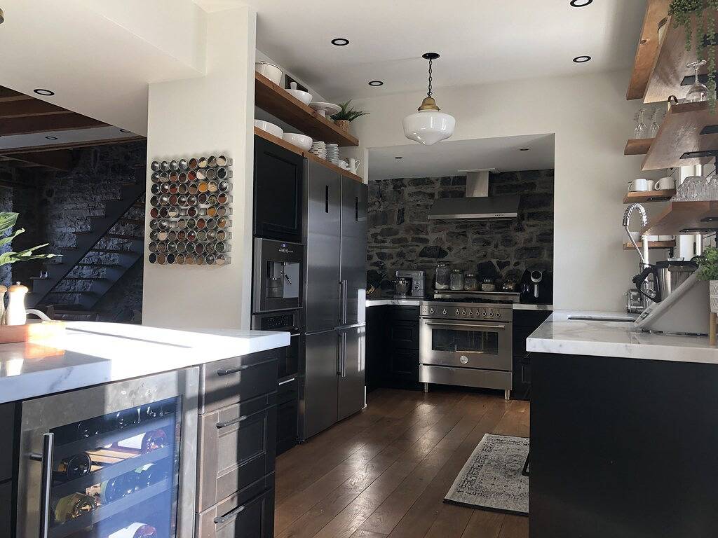 Incredible historic heritage home of 2700 sq ft. Perfect for family gatherings! in Québec (Stadt), Québec