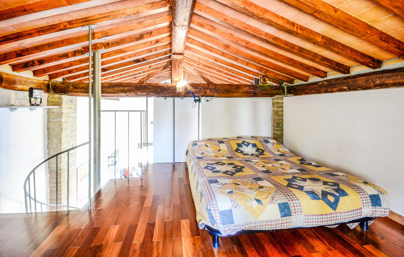 Gemütliches Apartment mit Pool & Garten, WiFi, AC, Parkplatz - in der Nähe von Tuscany Kiwi & River Era in Palaia, Pisa Provinz