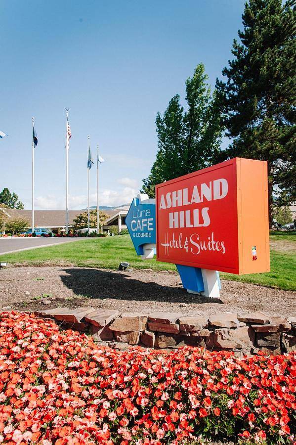 Ashland Hills Hotel & Suites in Ashland, Oregon