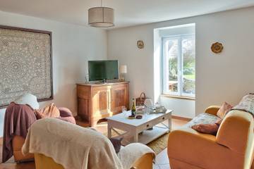 Gîte pour 4 personnes, avec jardin dans Port de Kérity