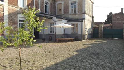 Gîte pour 11 personnes, avec vue et jardin dans Ferfay