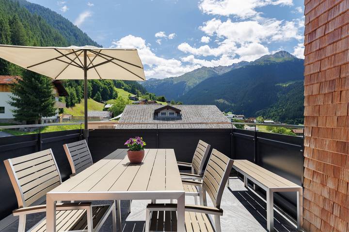 Hütte für 6 Personen, mit Whirlpool und Sauna sowie Garten, mit Haustier in Gargellen