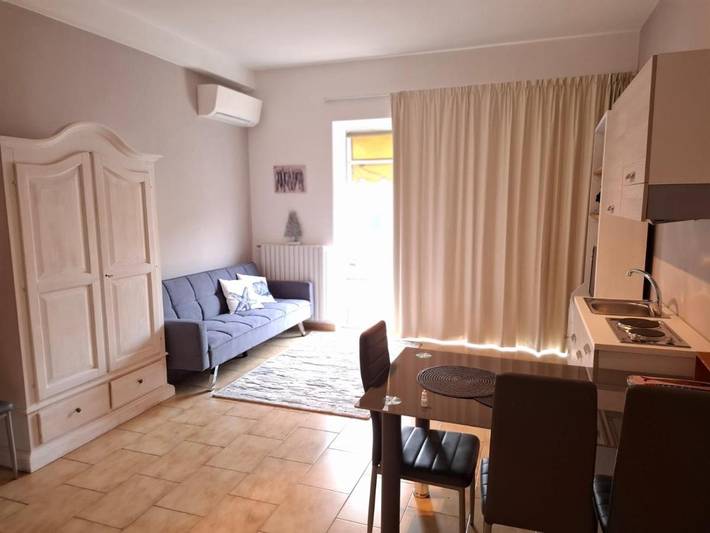 BnB für 2 Personen, mit Balkon in Olbia