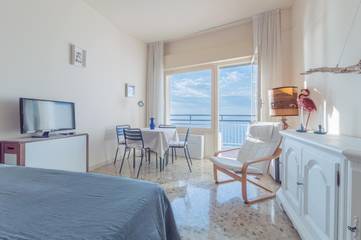 Vakantieappartement voor 4 Personen in Ospedaletti Gemeente, Riviera di Ponente, Afbeelding 4