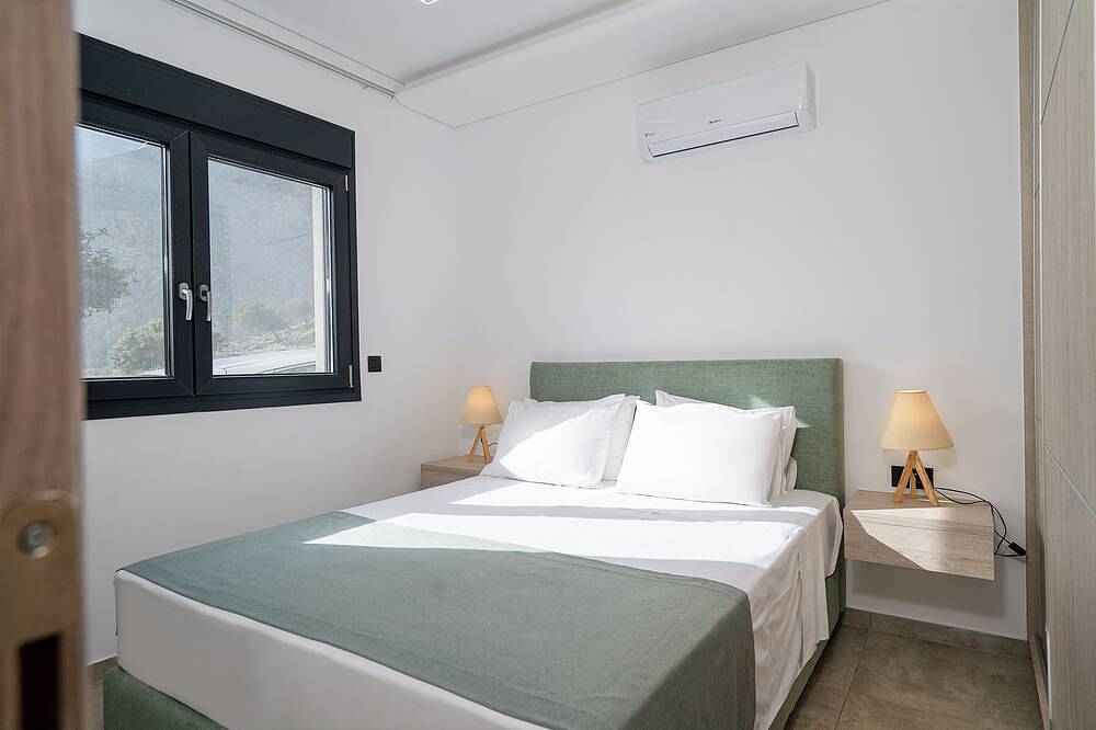 Boutique-Villa, Neubau, Meerblick, direkte Strandnähe in Iraklio-Heraklion und Umgebung