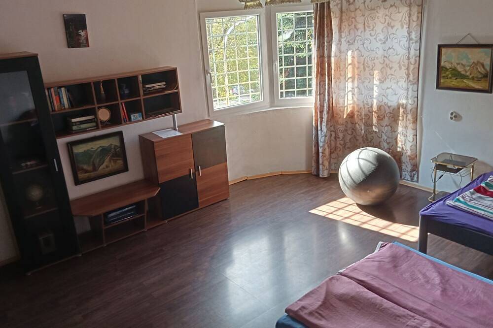 Ganze Wohnung, Geräumige Wohnung mit Karawankenblick in Klagenfurt am Wörthersee, Klagenfurt-Villach