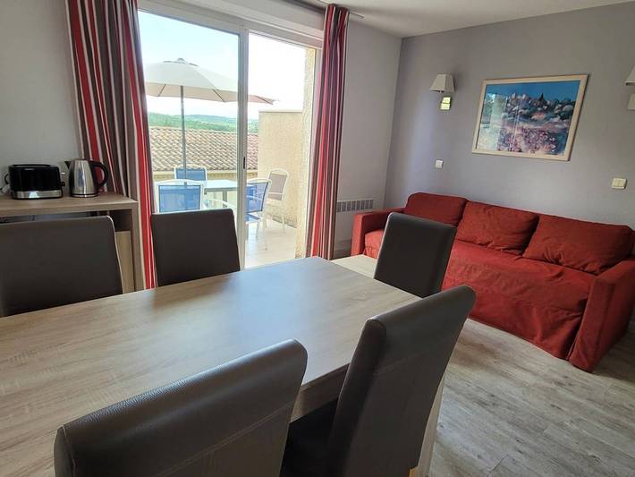 Maison de vacances pour 6 personnes, avec Terrasse et Piscine à Salavas