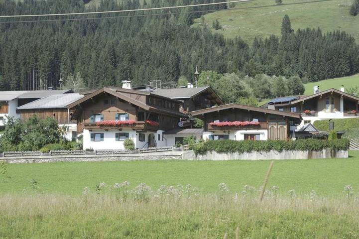 BnB für 4 Personen, mit Terrasse und Garten in Fieberbrunn