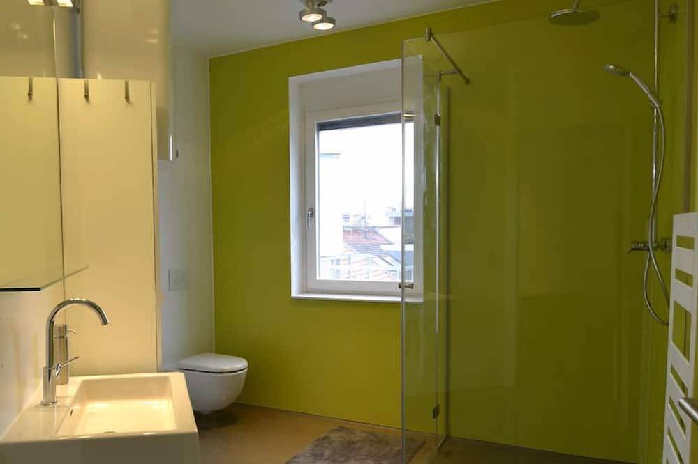 Ganze Wohnung, Modernes, vom Architekten entworfenes Penthouse-Loft mit 2 Dachterrassen im Freien in Wien, Donau Niederösterreich