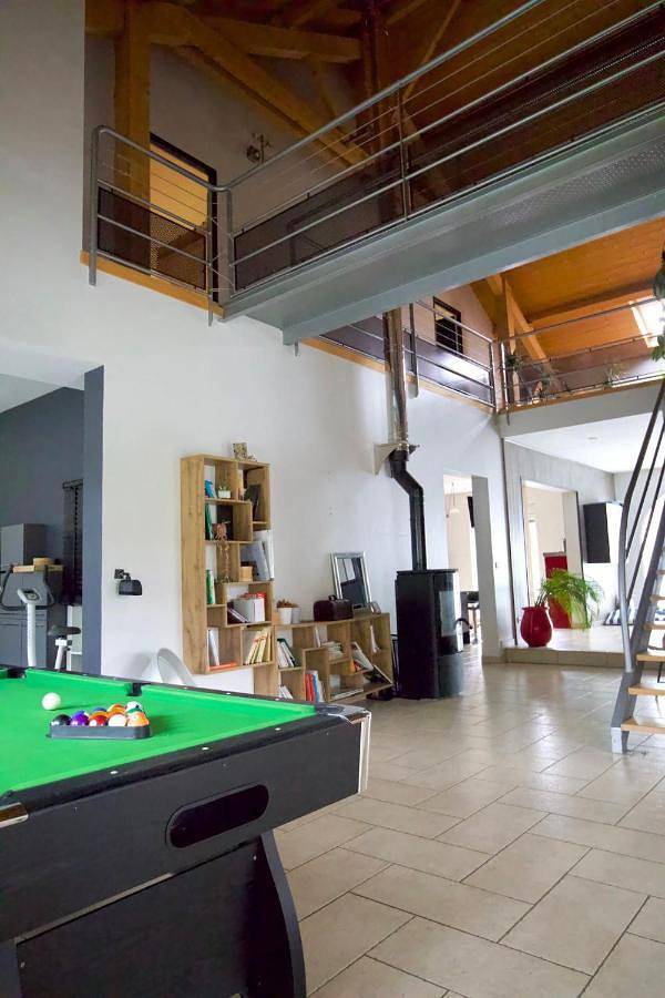 Villa pour 10 personnes, avec terrasse et piscine, adapté aux familles en Franche-Comté - 2