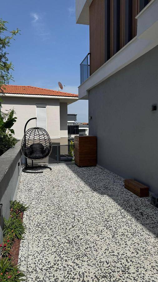 Location de vacances pour 6 personnes, avec vue ainsi que jardin et piscine à Antalya - 4