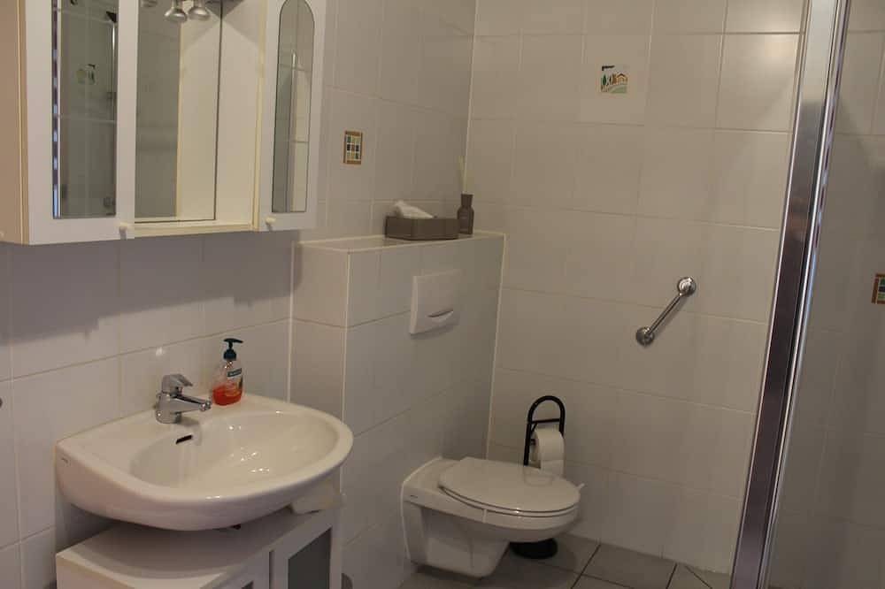 Ganze Wohnung, Kleine Ferienwohnung in ruhiger Lage in Hofgeismar in Hofgeismar, Hessisches Bergland