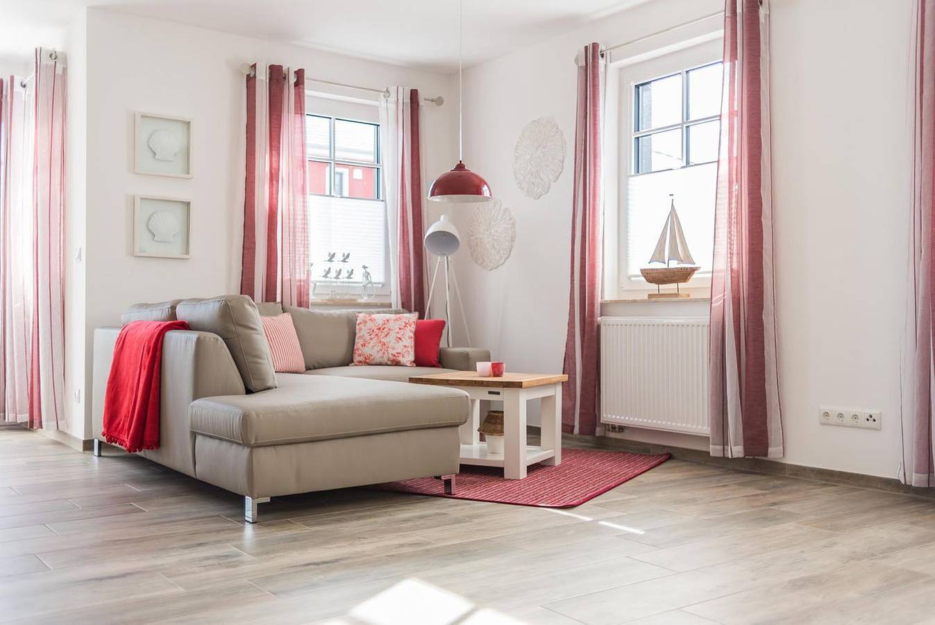 Geräumiges Ferienhaus Bresewitz mit Garten und Kamin für Familien und Gruppen in Bresewitz, Pruchten