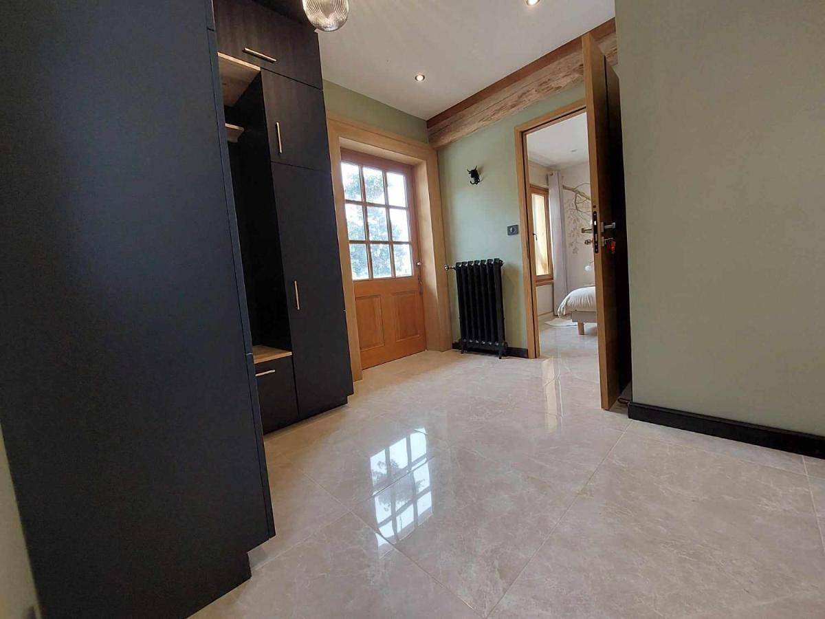 Appartement entier, One-Bedroom Apartment in Charmont-sous-Barbuise, Parc naturel régional de la Forêt d'Orient