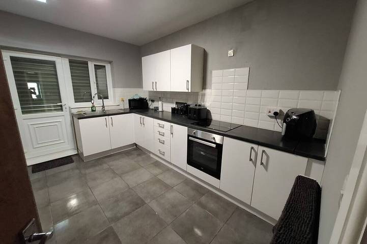 Holiday home for 9 people, with sauna and hot tub as well as terrace - 1
