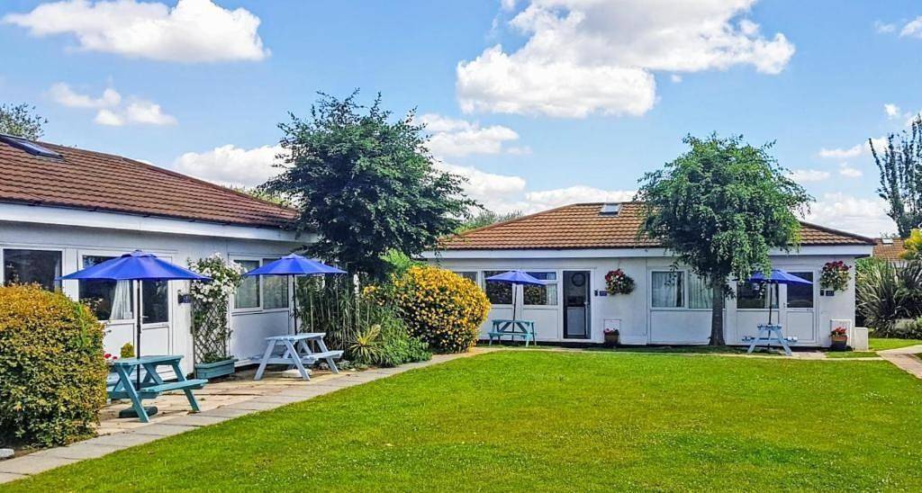 Holiday home in Dawlish Warren, Devon, sleeps 4 in Dawlish Warren, Dawlish